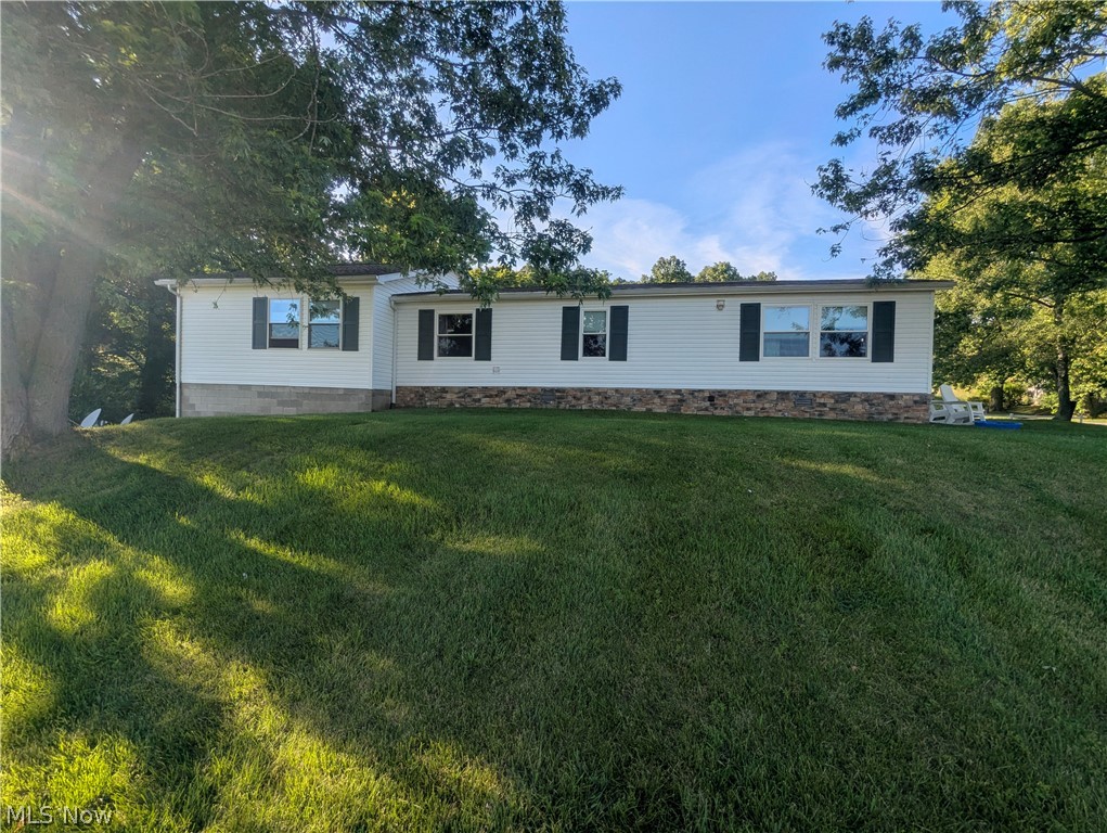 18395 Leatherwood Road Salesville OH 43778