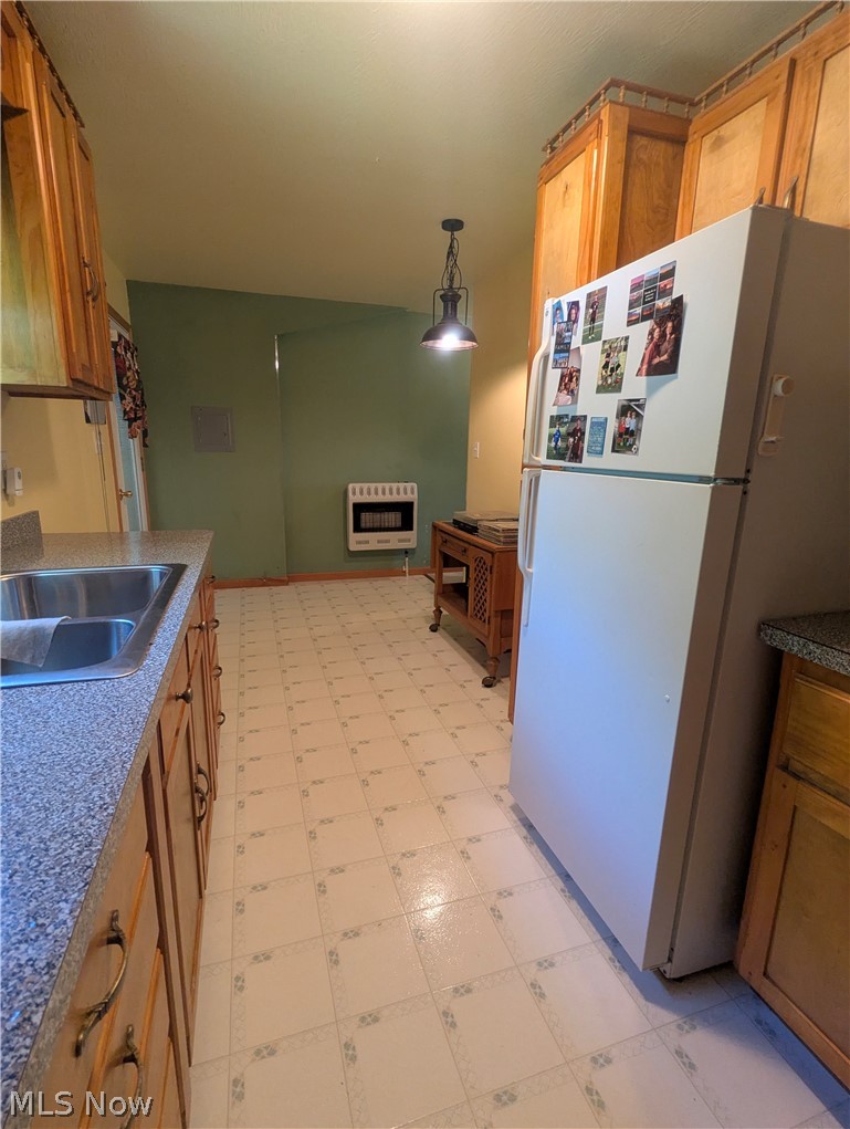 18395 Leatherwood Road Salesville OH 43778