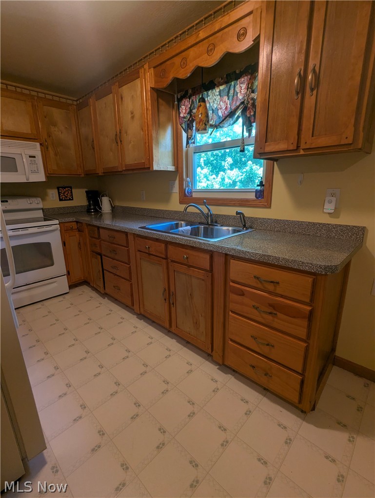 18395 Leatherwood Road Salesville OH 43778