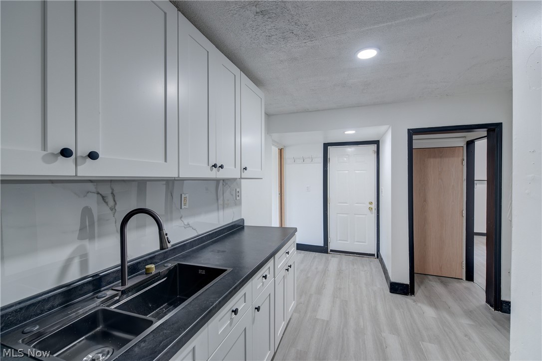2718 Roanoke Avenue Cleveland OH 44109