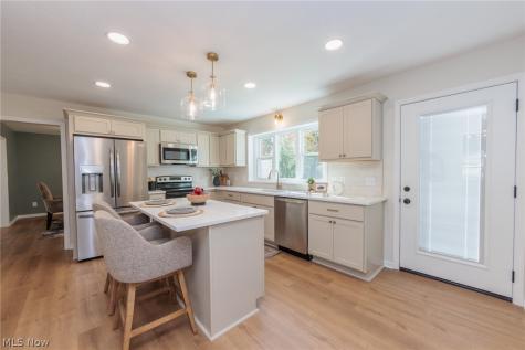 783 Thelma Drive Wadsworth OH 44281