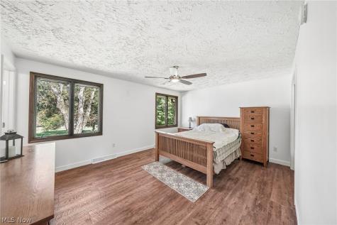 3055 Townsend Street NW Uniontown OH 44685
