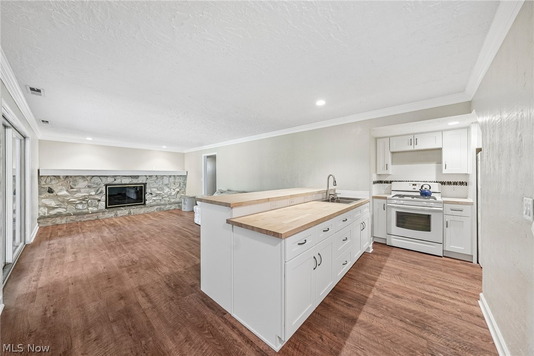 3055 Townsend Street NW Uniontown OH 44685