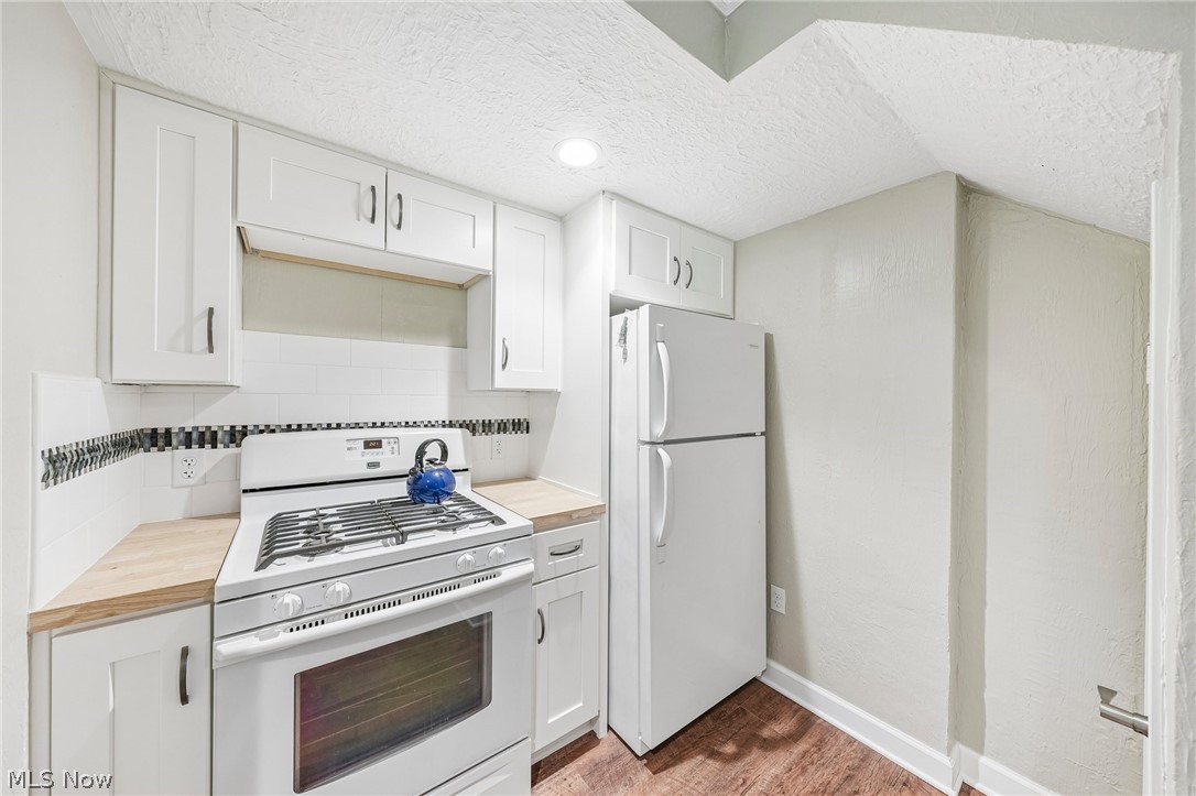3055 Townsend Street NW Uniontown OH 44685
