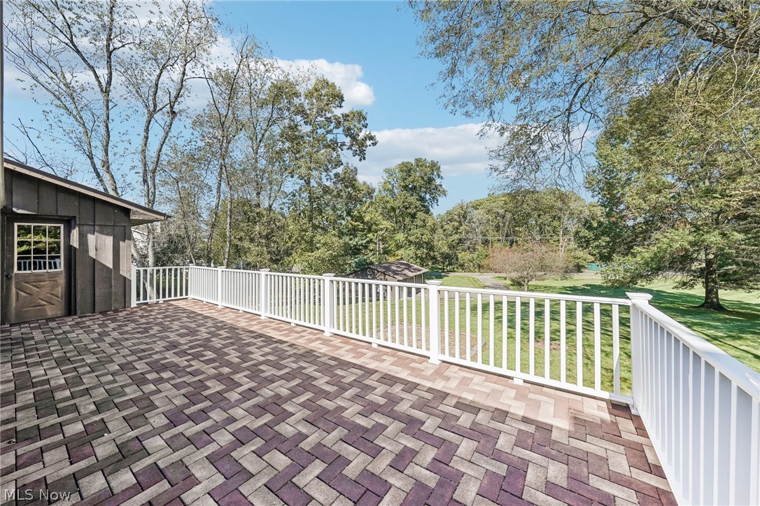 3055 Townsend Street NW Uniontown OH 44685