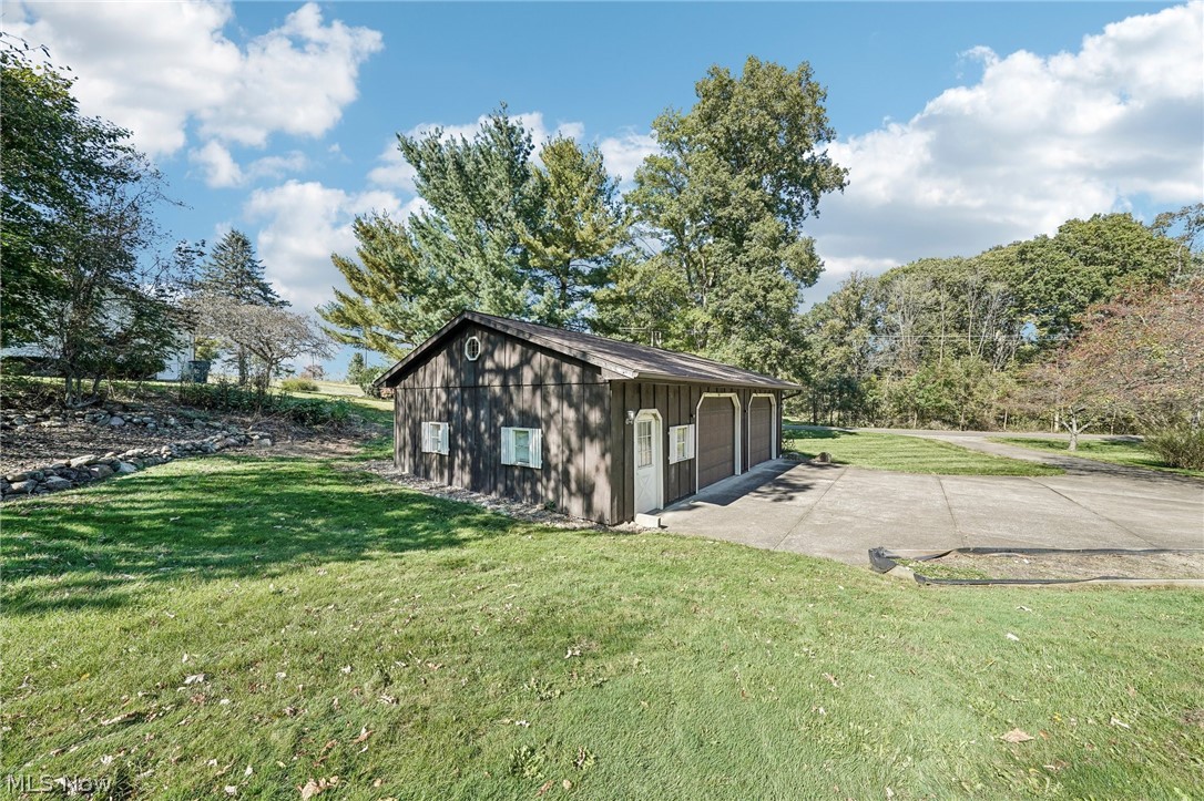 3055 Townsend Street NW Uniontown OH 44685