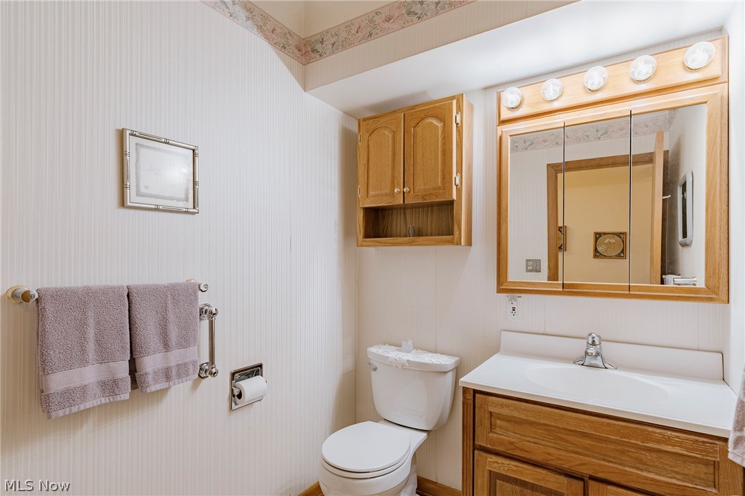 23 Thames Avenue Bedford OH 44146