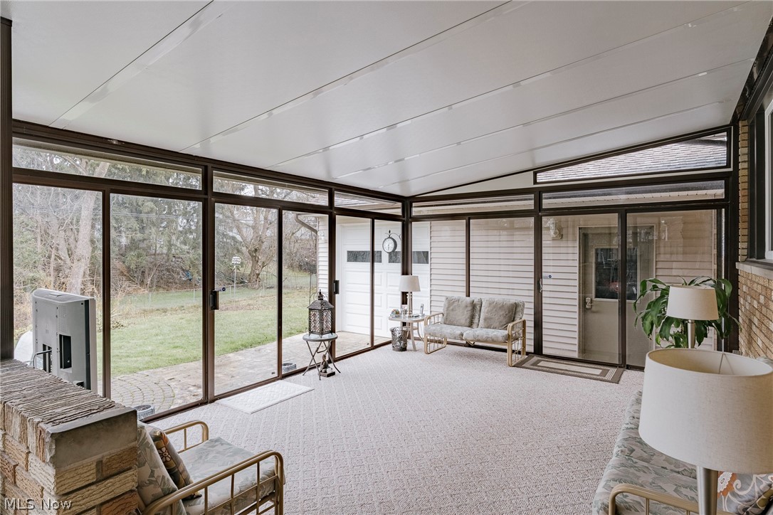 23 Thames Avenue Bedford OH 44146