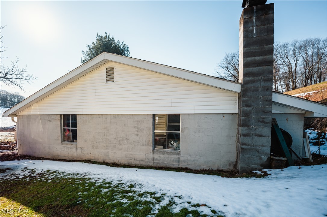 4829 Frys Valley Road SW Port Washington OH 43837