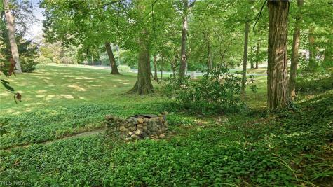 1850 Price Road Youngstown OH 44509