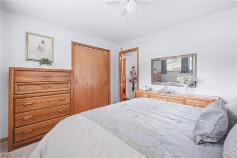 1850 Price Road Youngstown OH 44509