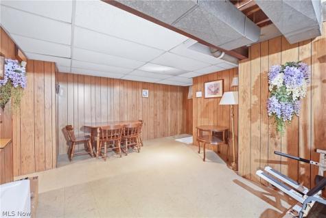 1850 Price Road Youngstown OH 44509