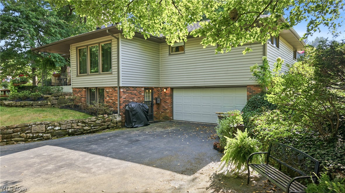 1850 Price Road Youngstown OH 44509