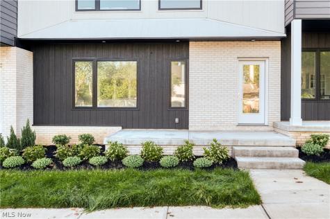 1367 W 74th Street Cleveland OH 44102