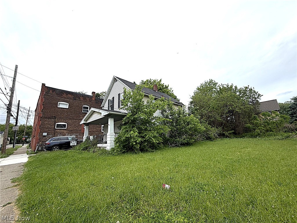 7216 Brinsmade Avenue Cleveland OH 44102