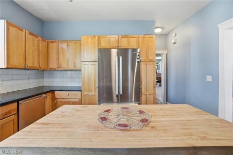 1786 W 52nd Street Cleveland OH 44102