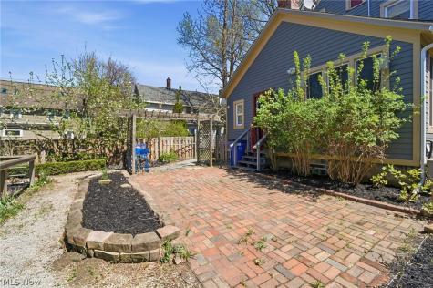1786 W 52nd Street Cleveland OH 44102