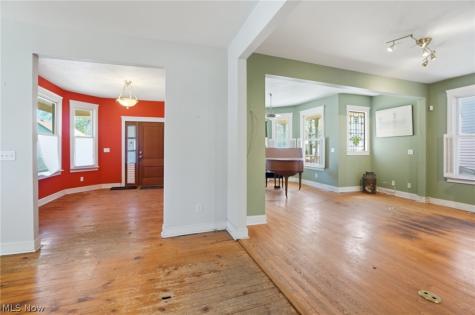 1786 W 52nd Street Cleveland OH 44102