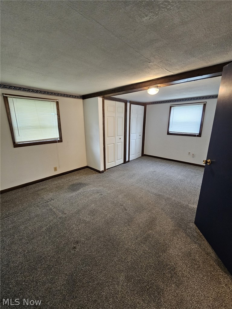 213 W Walnut Street Lowellville OH 44436