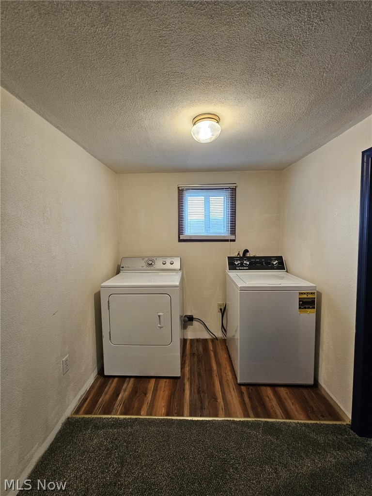 213 W Walnut Street Lowellville OH 44436