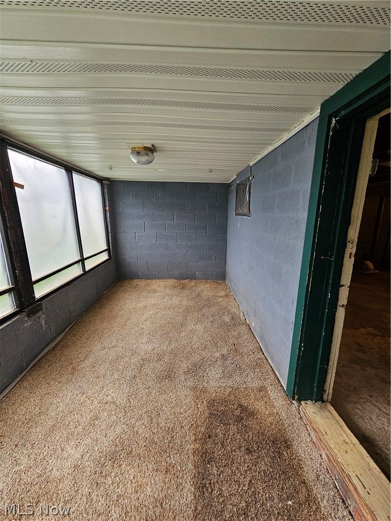 213 W Walnut Street Lowellville OH 44436