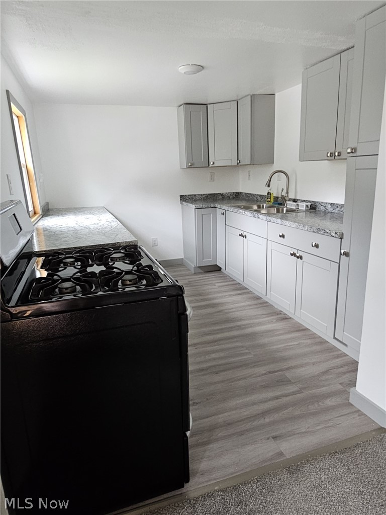 213 W Walnut Street Lowellville OH 44436