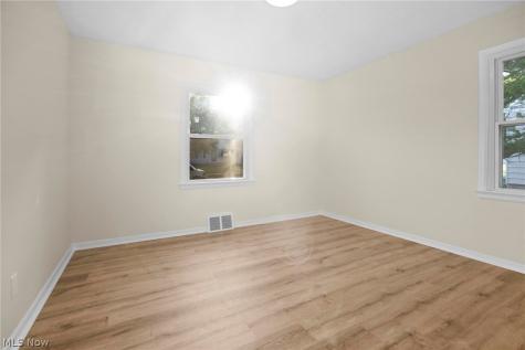 5412 Nan Linn Drive Willoughby OH 44094