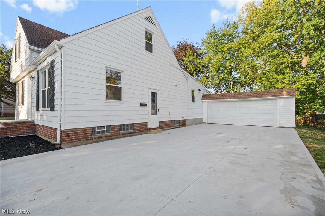 5412 Nan Linn Drive Willoughby OH 44094