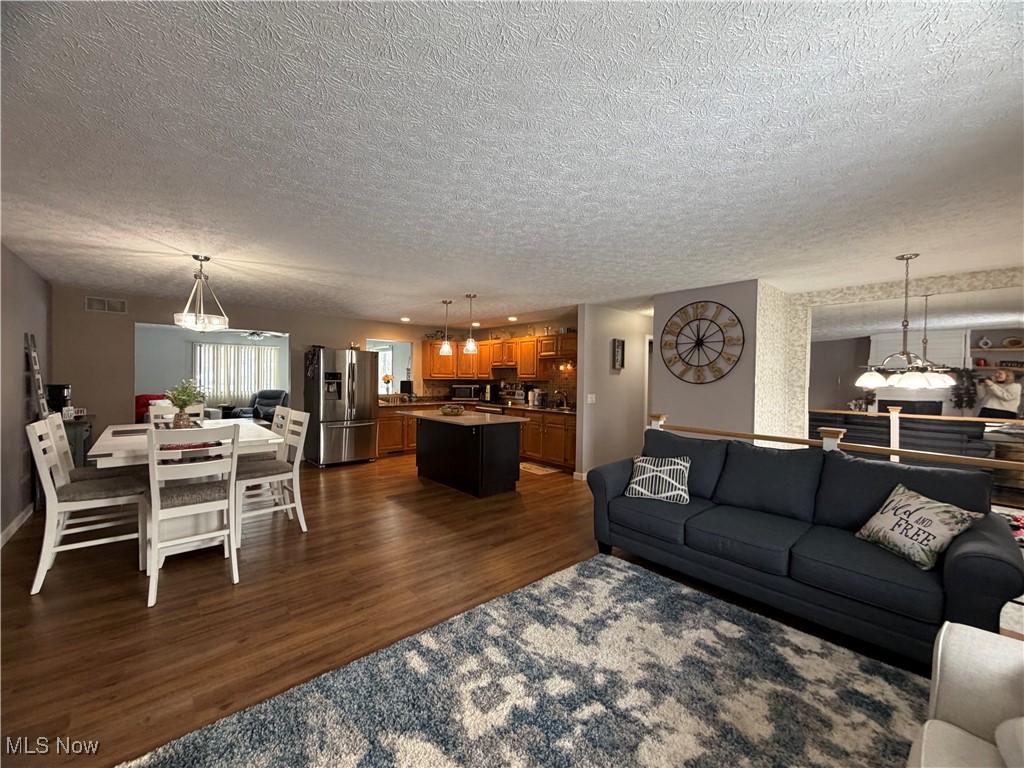 2698 Mccleary Jacoby Cortland OH 44410
