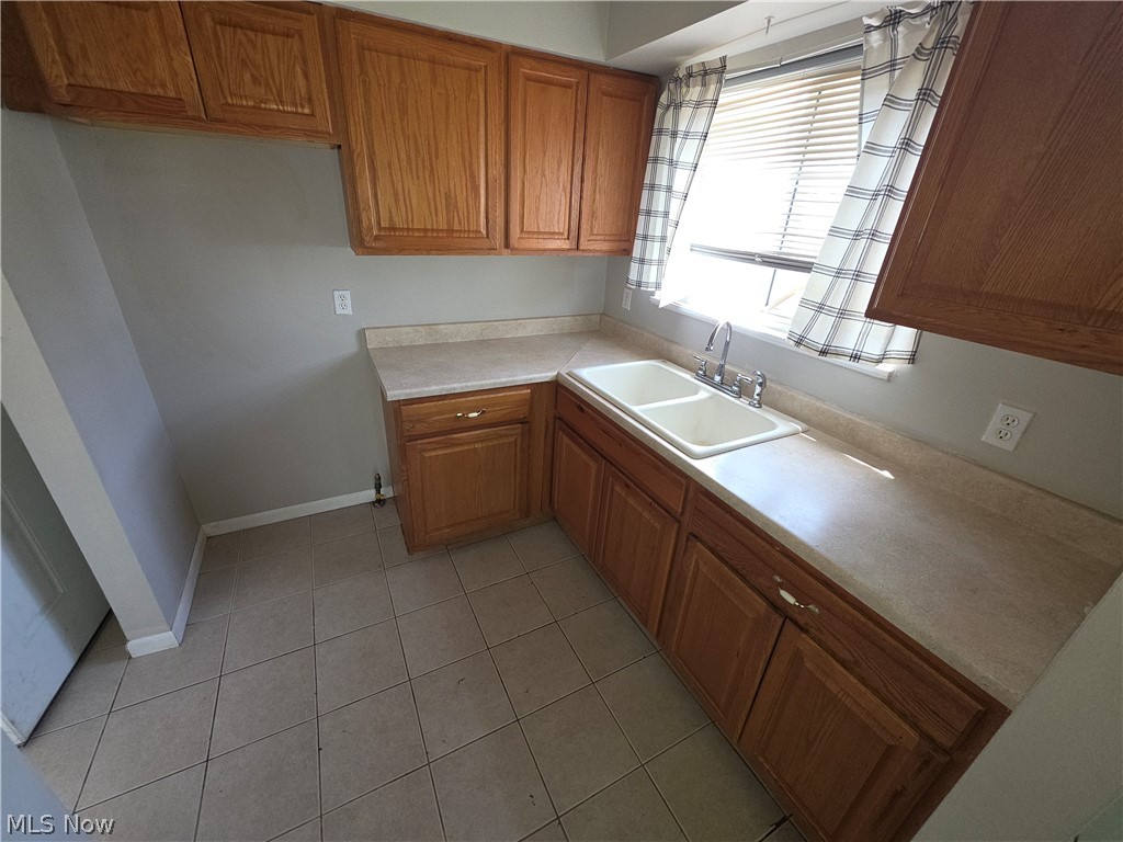 4696 W 125th Street Cleveland OH 44135