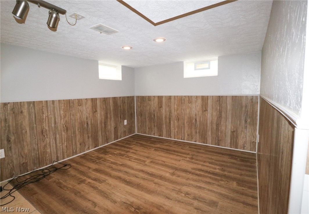 7329 Nethersole Drive Middleburg Heights OH 44130