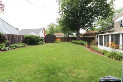 7329 Nethersole Drive Middleburg Heights OH 44130