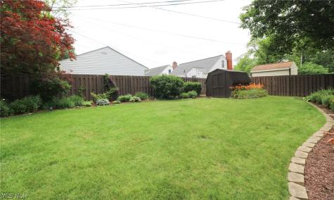 7329 Nethersole Drive Middleburg Heights OH 44130
