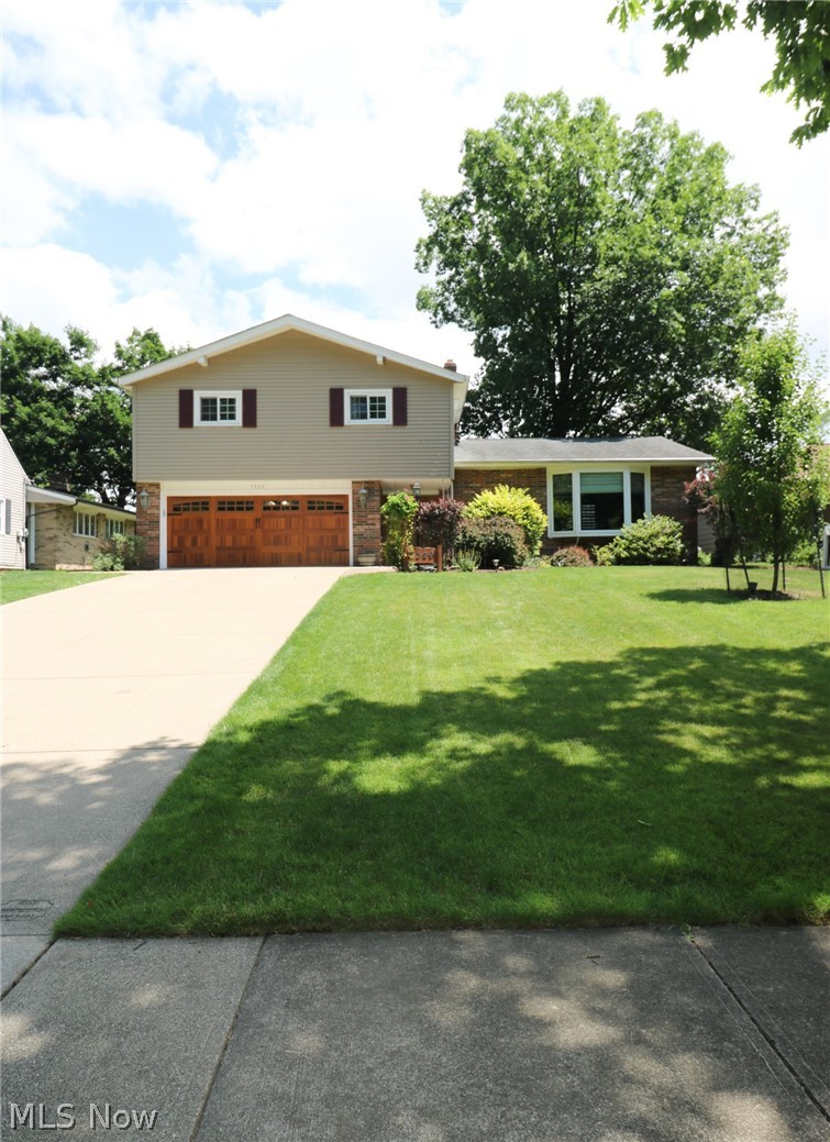7329 Nethersole Drive Middleburg Heights OH 44130