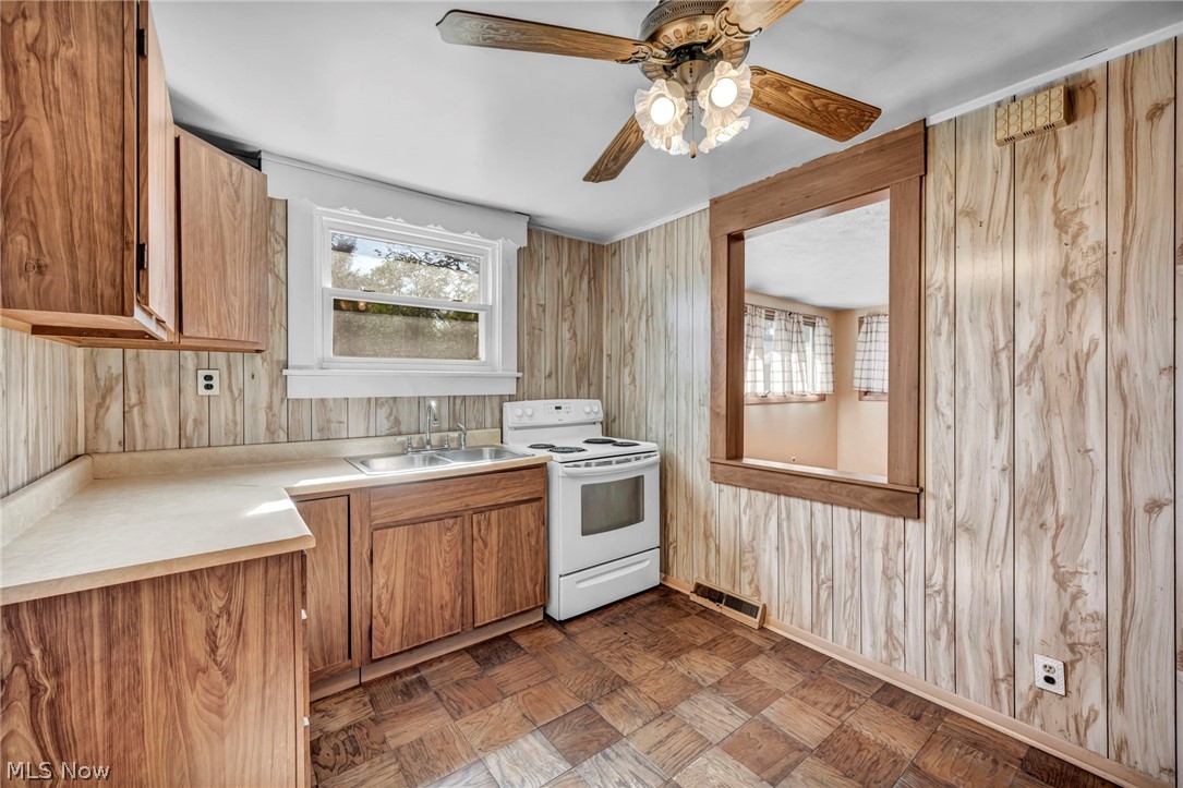 224 Kenyon Road Eastlake OH 44095