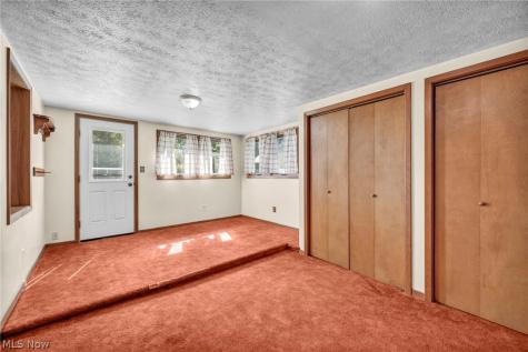 224 Kenyon Road Eastlake OH 44095