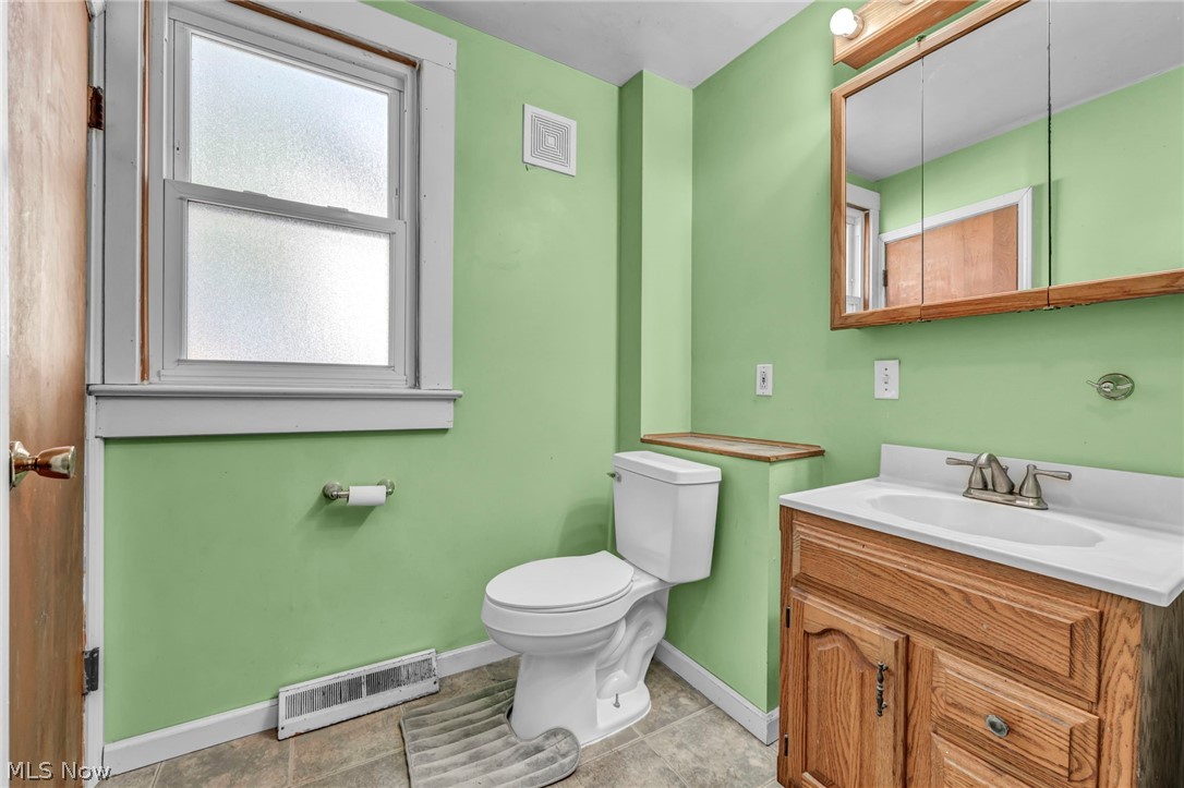 224 Kenyon Road Eastlake OH 44095