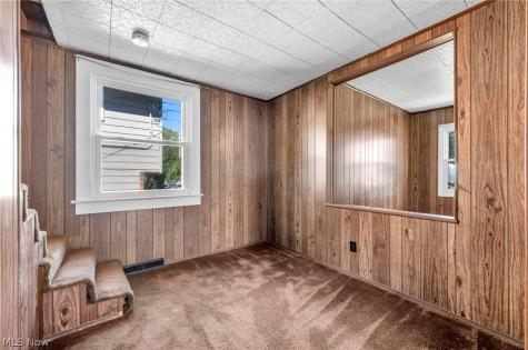 224 Kenyon Road Eastlake OH 44095