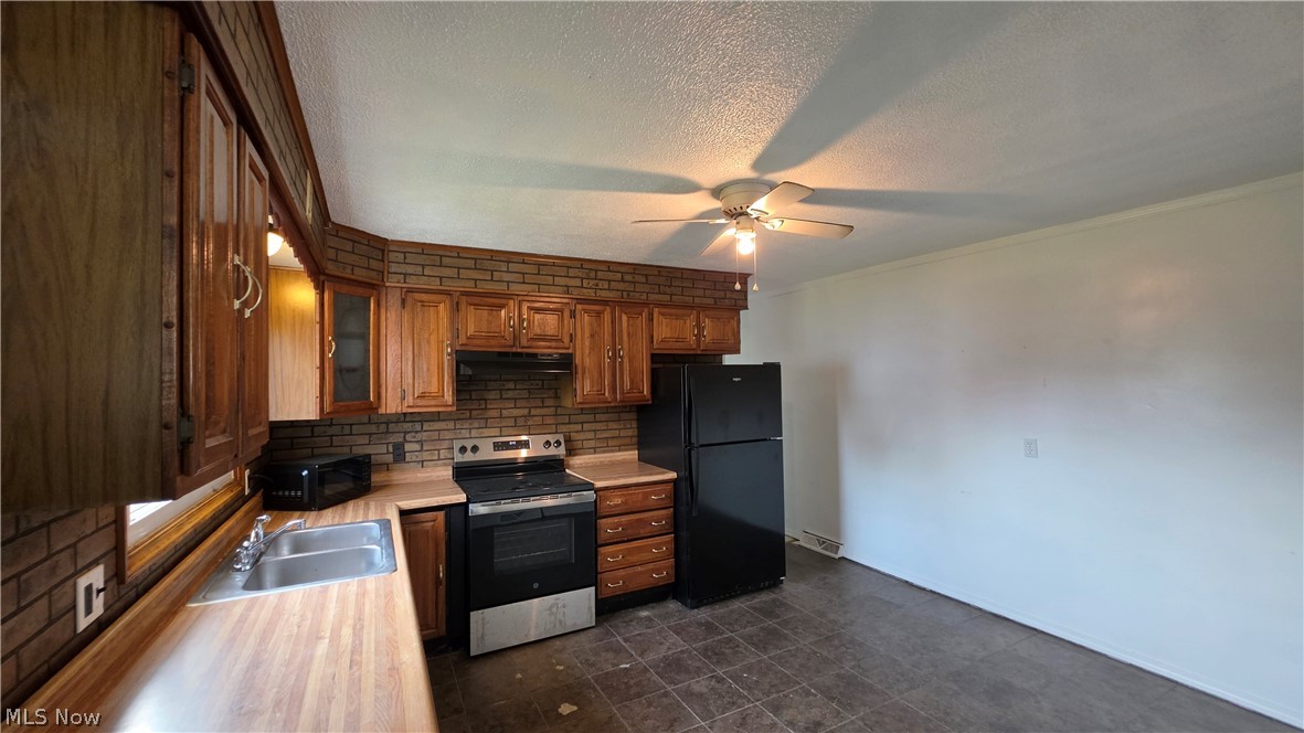 357 Hedges Street Hopedale OH 43976