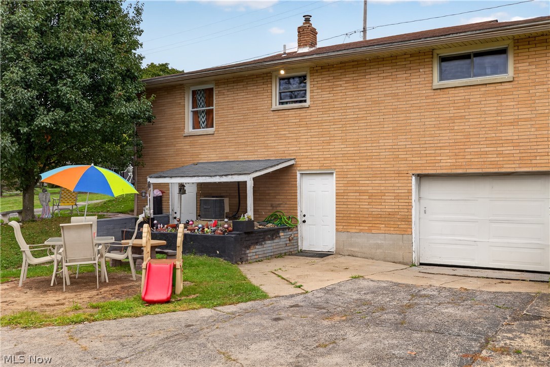 695 N Market Street East Palestine OH 44413