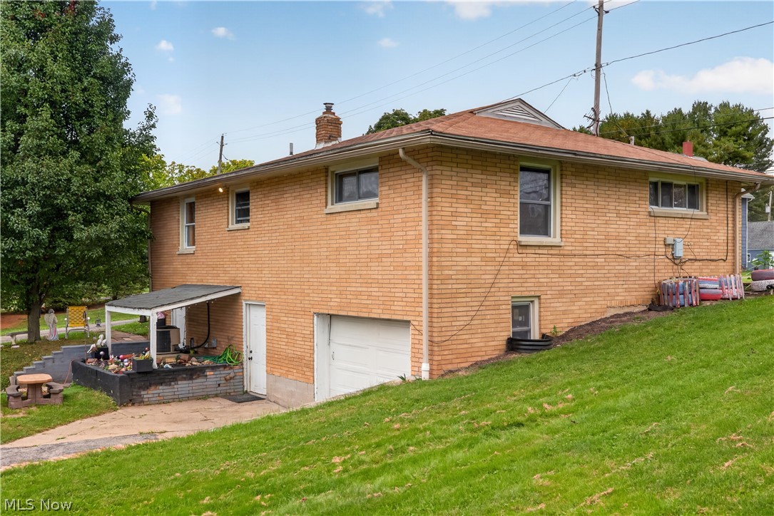 695 N Market Street East Palestine OH 44413