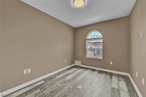 1402 Mussel Shoals Drive Brunswick OH 44212