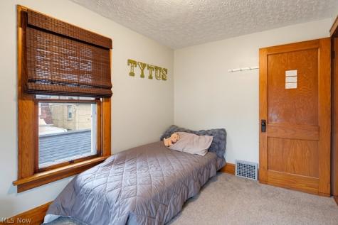932 4th Street NE Massillon OH 44646