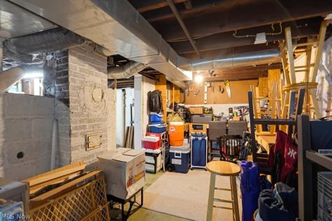 932 4th Street NE Massillon OH 44646