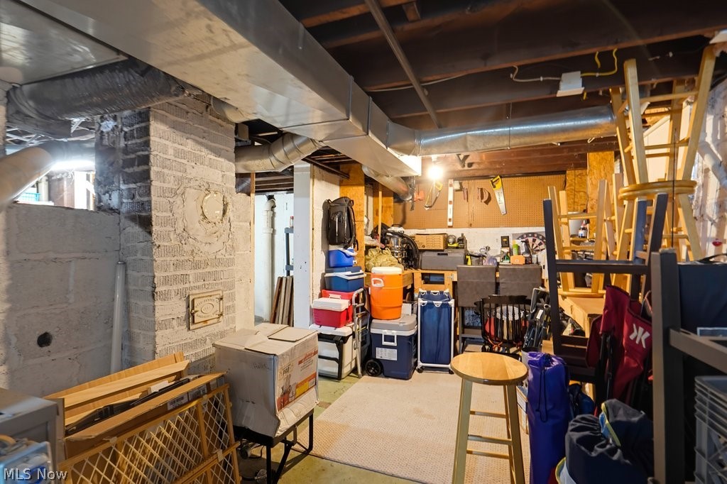 932 4th Street NE Massillon OH 44646
