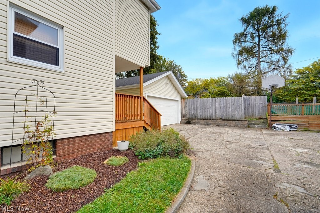 932 4th Street NE Massillon OH 44646