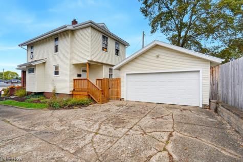 932 4th Street NE Massillon OH 44646