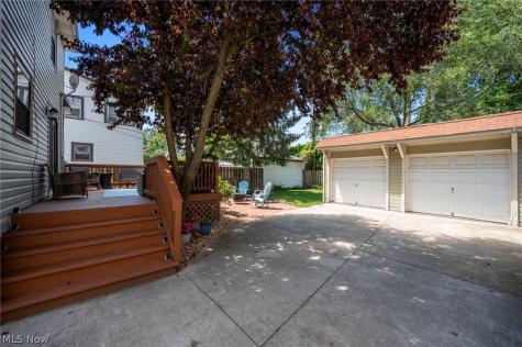 15534 Lakewood Heights Boulevard Lakewood OH 44107