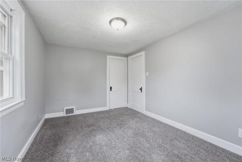 1306 Roslyn Avenue SW Canton OH 44710