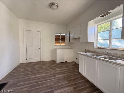 12344 Ashbury Avenue Cleveland OH 44106